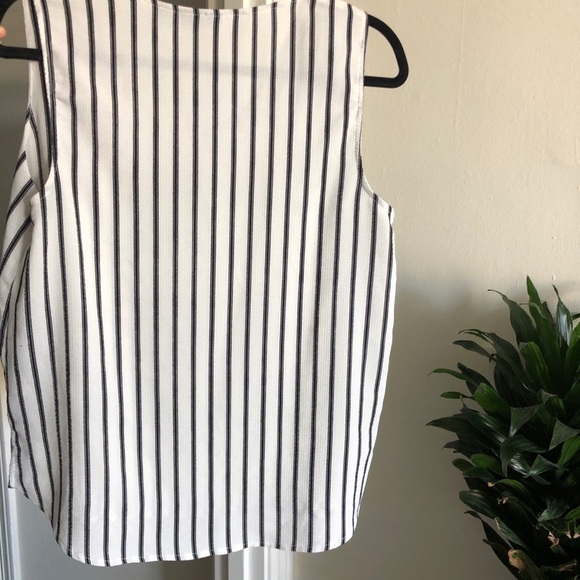 Halogen striped sleeveless top - Picture 2 of 2